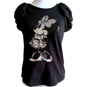 Disney Minnie mouse Women T-shirt (M) Size🤩🤩🤩🤩🤩